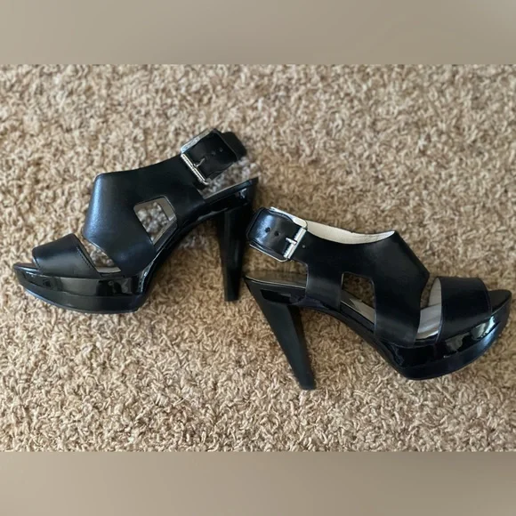 New Michael Kors Platform Heels Size 7 Black Leather - Picture 5 of 9
